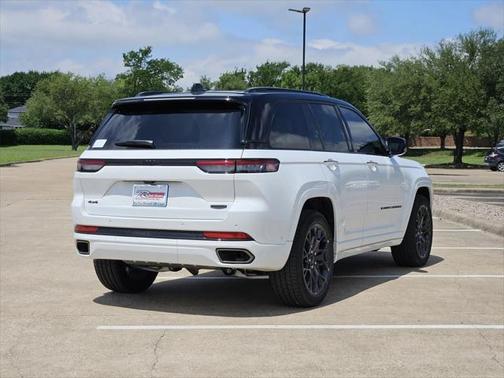 2025 Jeep Grand Cherokee Summit