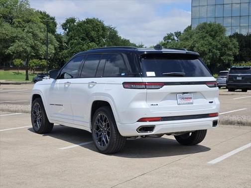 2025 Jeep Grand Cherokee Summit