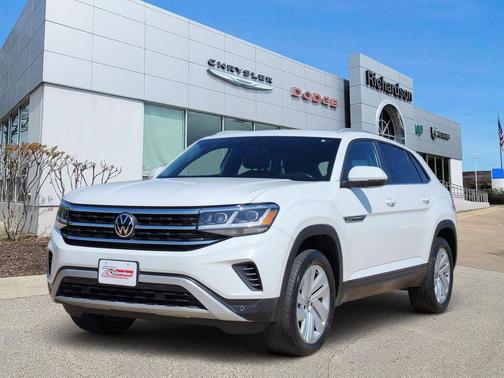 2022 Volkswagen Atlas Cross Sport 2.0T SE w/Technology