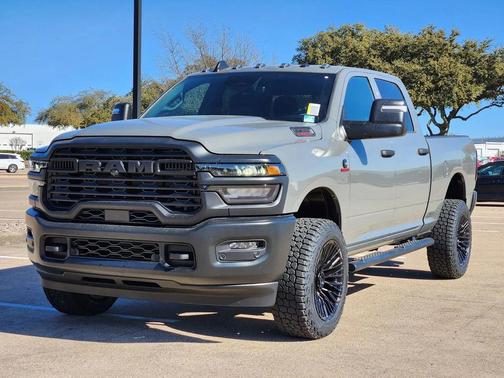 Ceramic Gray Clearcoat 2026 RAM 2500 Tradesman Crew Cab 4x4 6'4' Box
