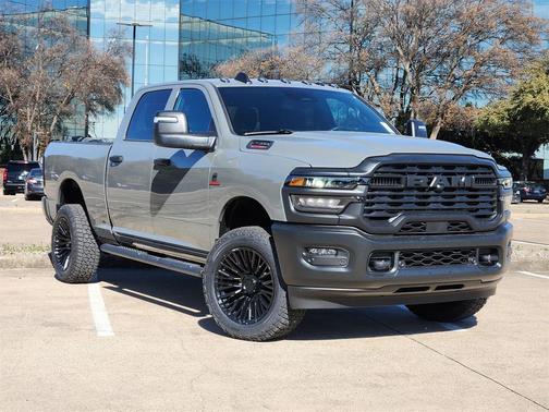 2026 RAM 2500 Tradesman Crew Cab 4x4 6'4' Box