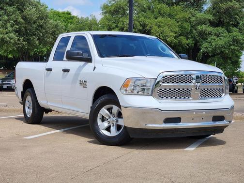 Bright White Clearcoat 2024 RAM 1500 Classic SLT