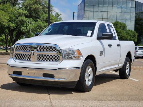 Bright White Clearcoat 2024 RAM 1500 Classic SLT