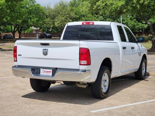 Bright White Clearcoat 2024 RAM 1500 Classic SLT