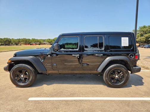 Black Clearcoat 2022 Jeep Wrangler Unlimited Sport