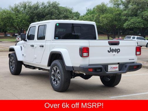 Bright White Clearcoat 2026 Jeep Gladiator Sahara 4x4