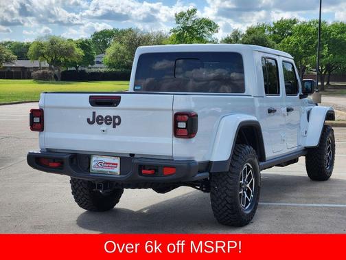 Bright White Clearcoat 2026 Jeep Gladiator Rubicon