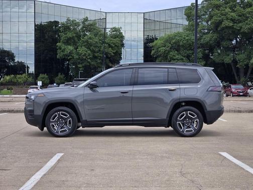 Sting-Gray Clearcoat 2026 Jeep Cherokee Limited