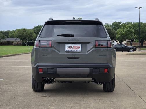 Sting-Gray Clearcoat 2026 Jeep Cherokee Limited