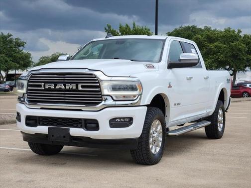 2022 RAM 2500 Laramie Crew Cab 4x4 6'4' Box