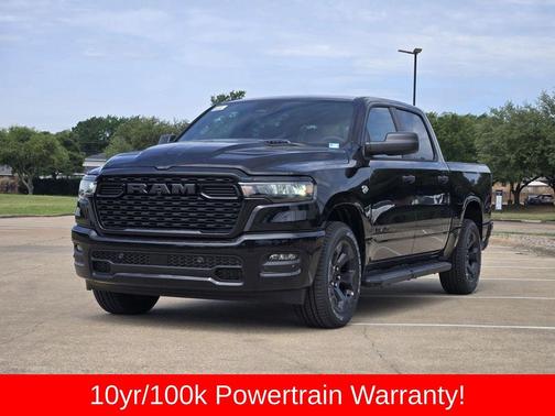 Diamond Black Crystal Pearlcoat 2026 RAM 1500 Express
