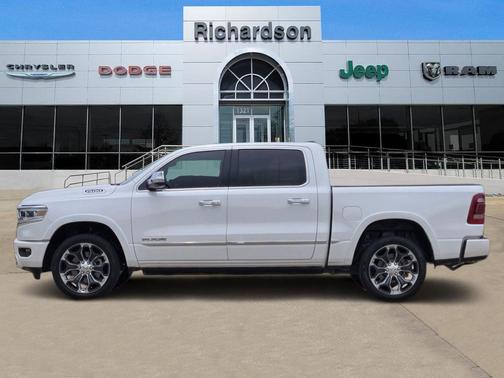 Ivory White Tri-Coat Pearlcoat 2022 RAM 1500 Limited