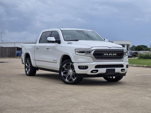 Ivory White Tri-Coat Pearlcoat 2022 RAM 1500 Limited