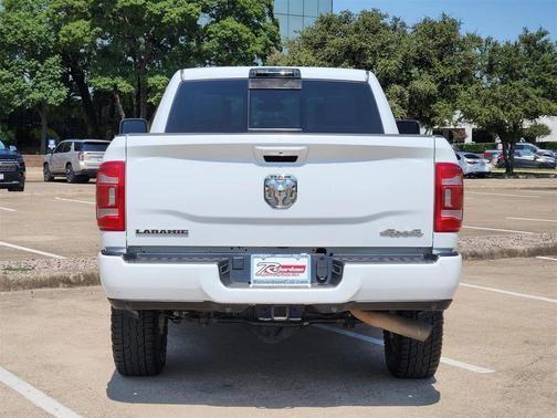 2023 RAM 2500 Laramie Crew Cab 4x4 6'4' Box
