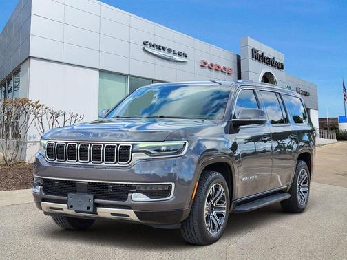 Baltic Gray Metallic Clearcoat 2022 Jeep Wagoneer Series III 4x4