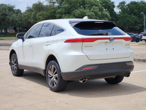 Blizzard Pearl 2021 Toyota Venza LE