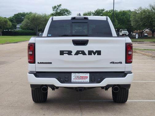 Bright White Clearcoat 2026 RAM 1500 Laramie