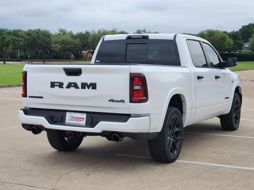 Bright White Clearcoat 2026 RAM 1500 Laramie