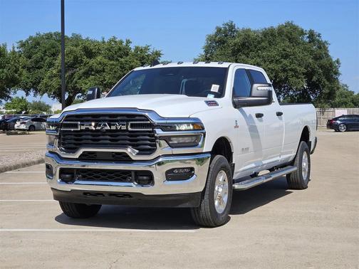 2025 RAM 2500 Lone Star Crew Cab 4x4 8' Box