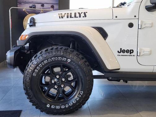 2025 Jeep Gladiator Willys