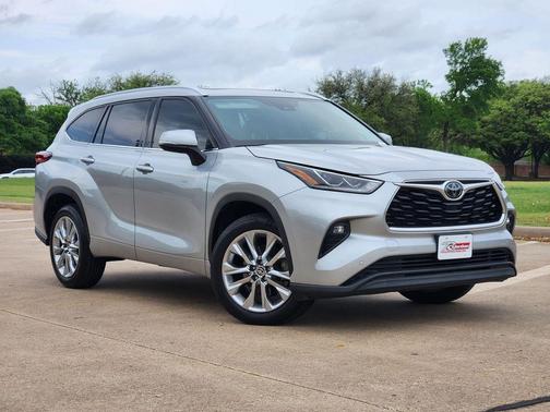 Celestial Silver Metallic 2020 Toyota Highlander Limited
