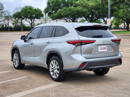Celestial Silver Metallic 2020 Toyota Highlander Limited