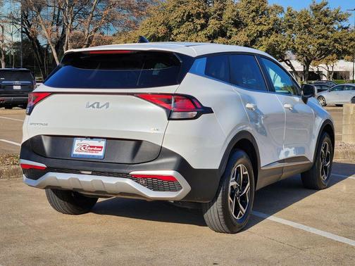2024 Kia Sportage LX