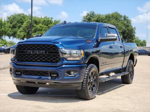 2022 RAM 3500 Big Horn Crew Cab 4x4 6'4' Box
