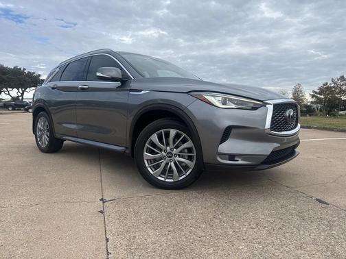 2023 INFINITI QX50 LUXE