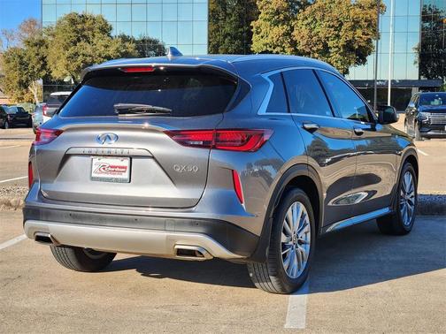 2023 INFINITI QX50 LUXE