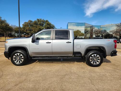 2024 Chevrolet Silverado 2500 Custom