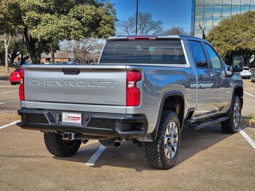 2024 Chevrolet Silverado 2500 Custom