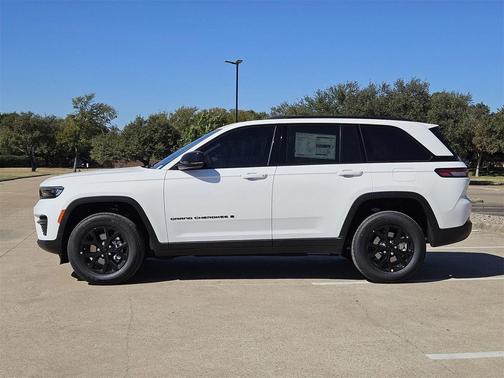 2025 Jeep Grand Cherokee Altitude