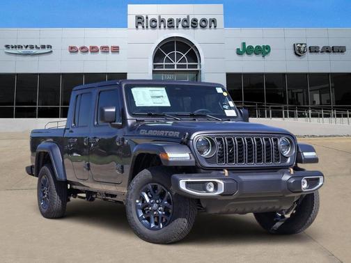 Granite Crystal Metallic Clearcoat 2026 Jeep Gladiator 85th Anniversary Edition