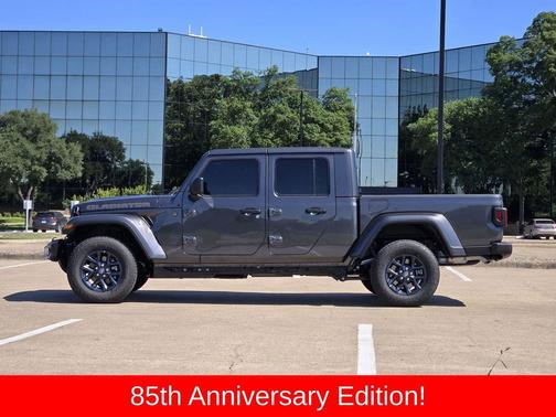 Granite Crystal Metallic Clearcoat 2026 Jeep Gladiator 85th Anniversary Edition
