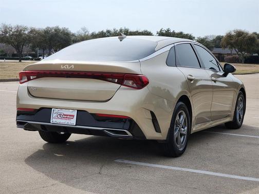 2022 Kia K5 LXS