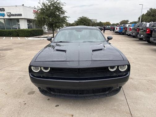2017 Dodge Challenger SXT