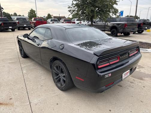 2017 Dodge Challenger SXT