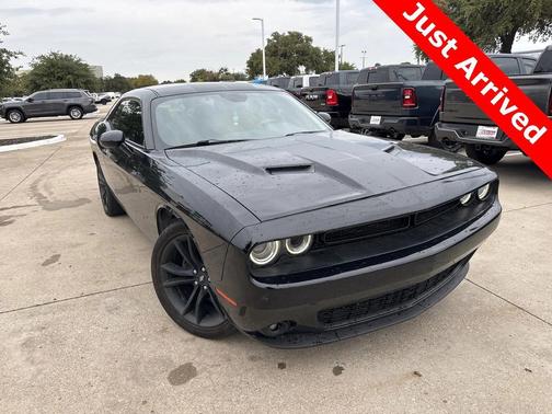 2017 Dodge Challenger SXT
