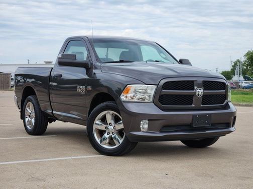 Granite Crystal Metallic Clearcoat 2019 RAM 1500 Tradesman