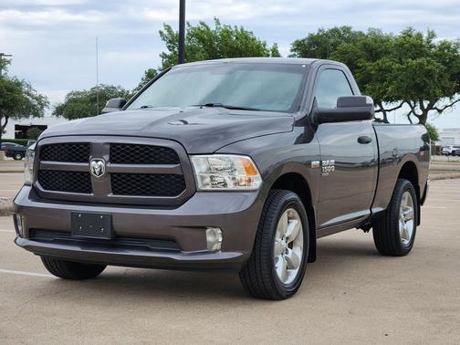 Granite Crystal Metallic Clearcoat 2019 RAM 1500 Tradesman