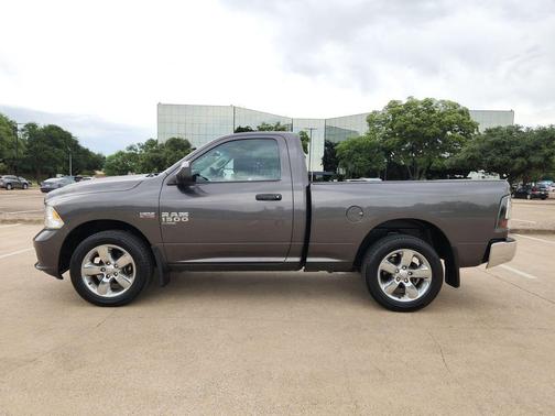 Granite Crystal Metallic Clearcoat 2019 RAM 1500 Tradesman