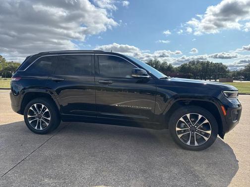 2023 Jeep Grand Cherokee Overland