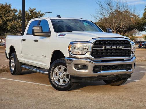 2024 RAM 2500 Big Horn Crew Cab 4x4 6'4' Box