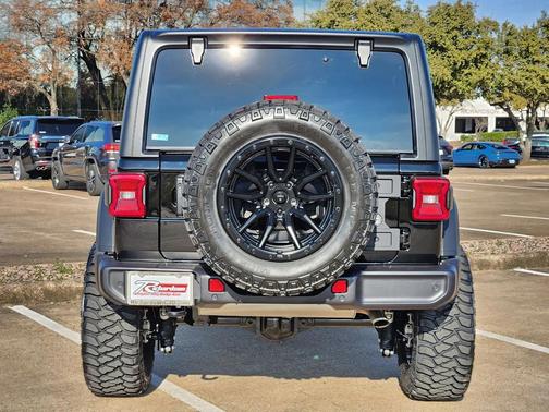 Black Clearcoat 2026 Jeep Wrangler Sport S