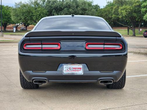 Pitch Black Clearcoat 2021 Dodge Challenger R/T
