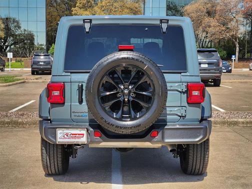 2025 Jeep Wrangler 4xe Sahara