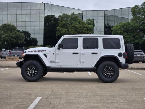 Bright White Clearcoat 2026 Jeep Wrangler Rubicon