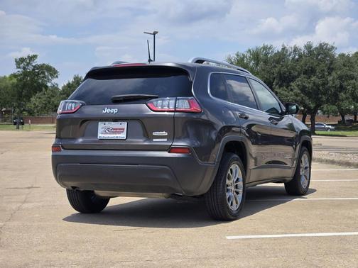 Granite Crystal Metallic Clearcoat 2019 Jeep Cherokee Latitude Plus