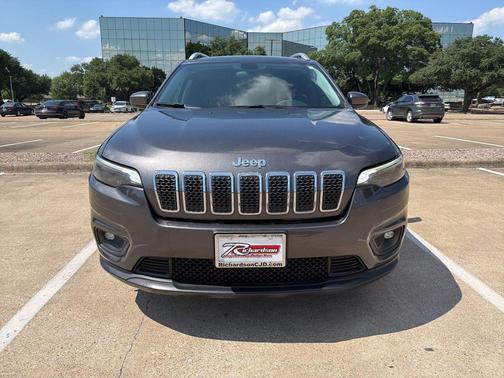 Granite Crystal Metallic Clearcoat 2019 Jeep Cherokee Latitude Plus